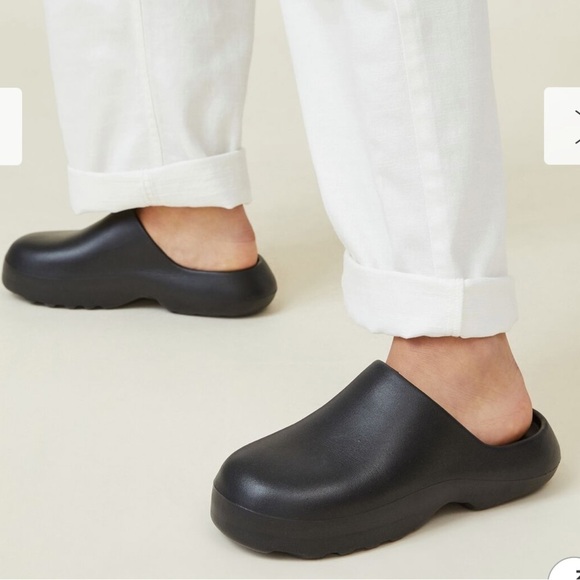 Cotton On Millie Moulded Clog - Picture 1 of 7
